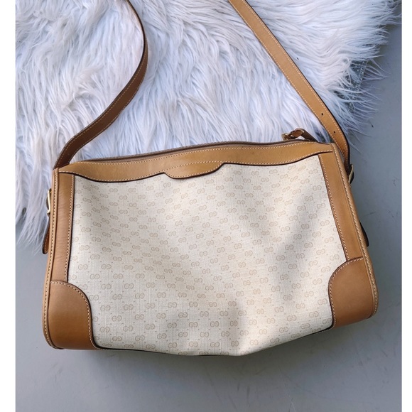 Gucci Vintage Beige Monogram Leather Shoulder Bag - Picture 11 of 13